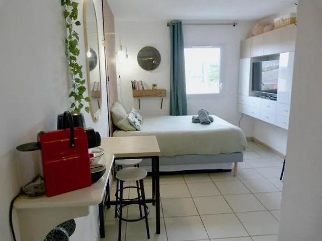 Charmant Studio Le Clos D'Aix Parking Prive Gratuit Et Piscine Aix-en-Provence 0*,  France